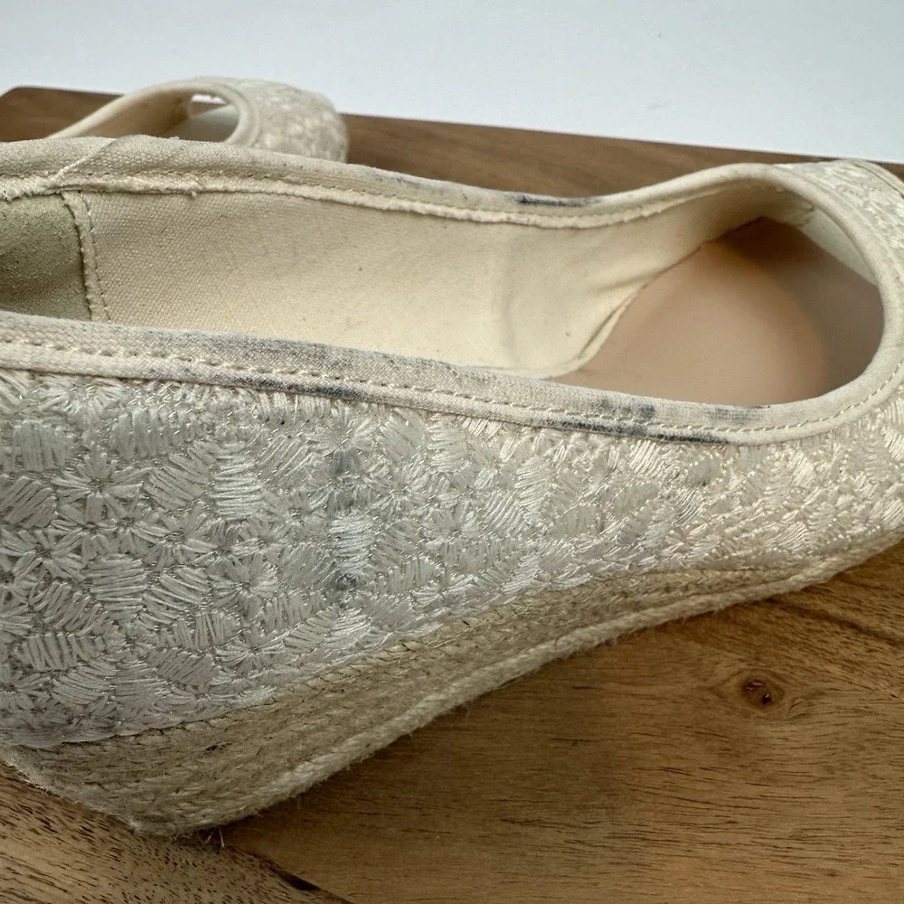Bandolino size standard
